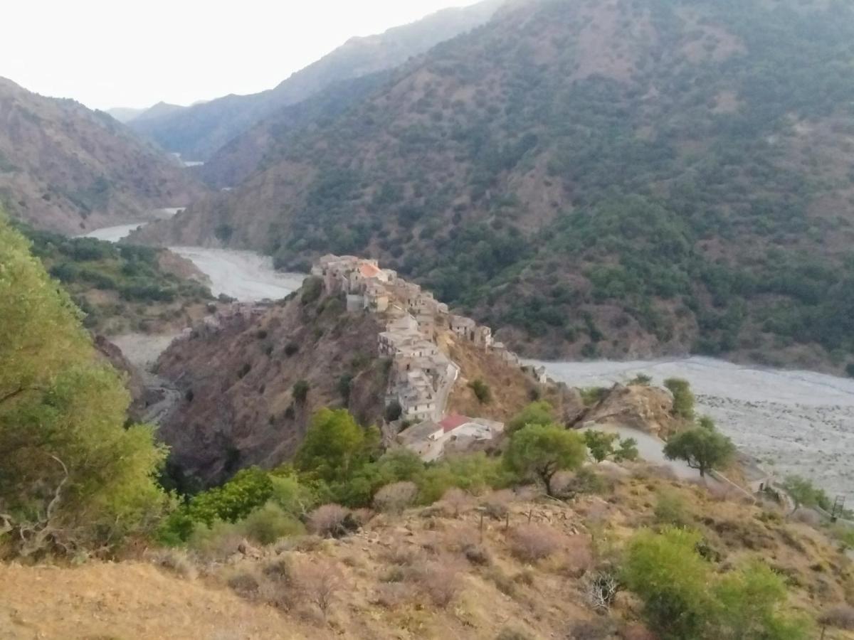 B&B Nereidi Melito Di Porto Salvo Bagian luar foto