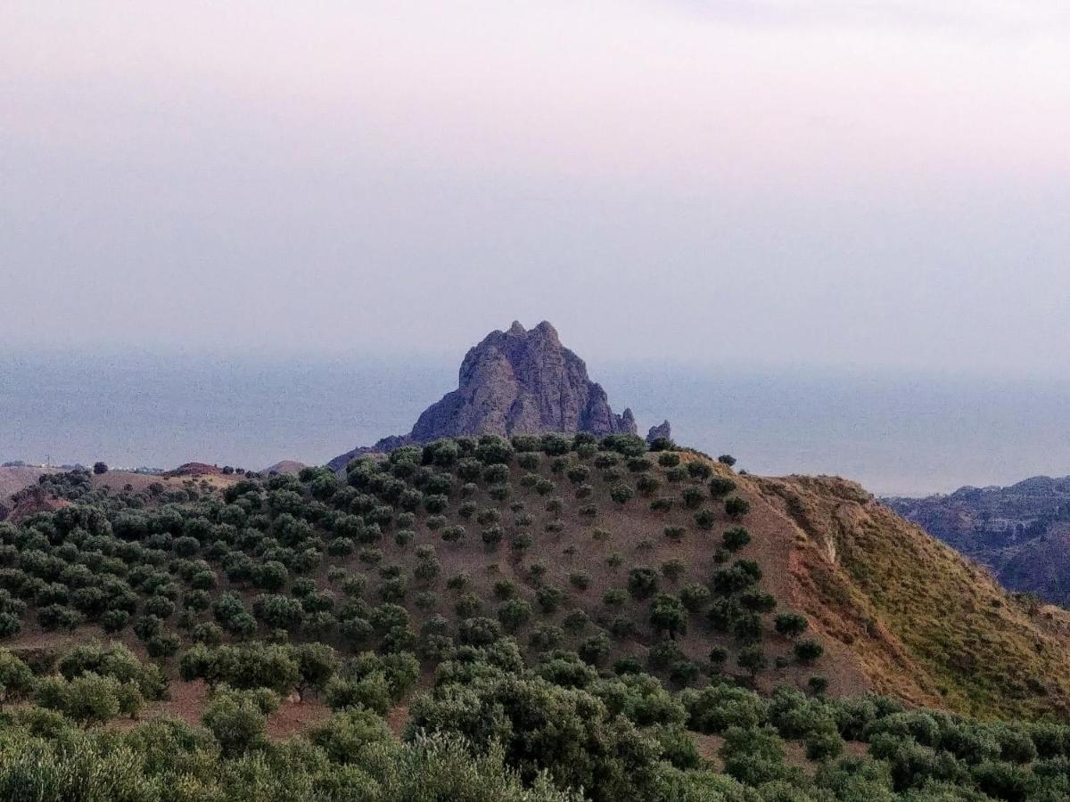 B&B Nereidi Melito Di Porto Salvo Bagian luar foto